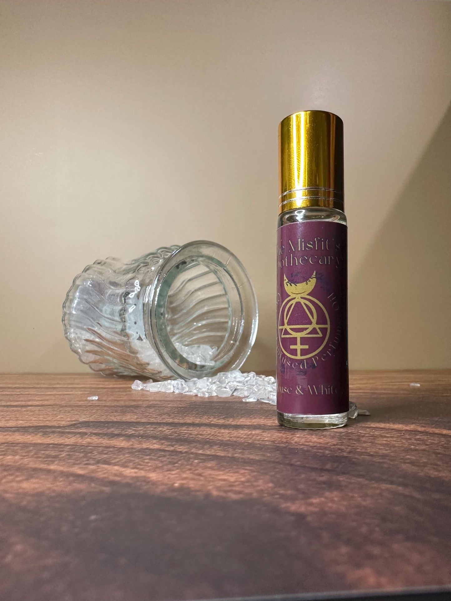 Crystal House Perfume Oil Roll-On – Moisturizing, Long-Lasting Scent, 30 mL Crystal infused, White Quartz